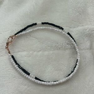 Elegant Black and White Beaded bracelet